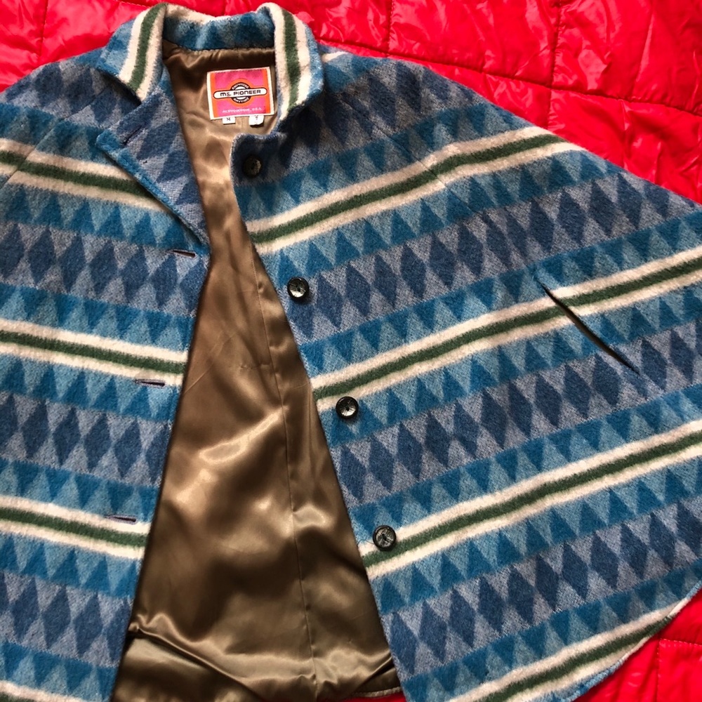 1970s vintage Ms. Pioneer poncho/cape